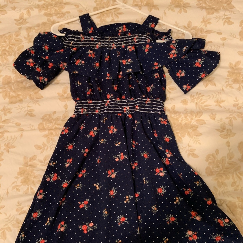 Dress - Picture 2 of 2